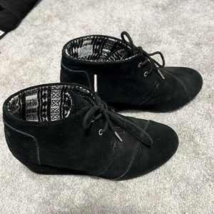 TOMS Black Suede Wedge Nala Bootie Size 7.5